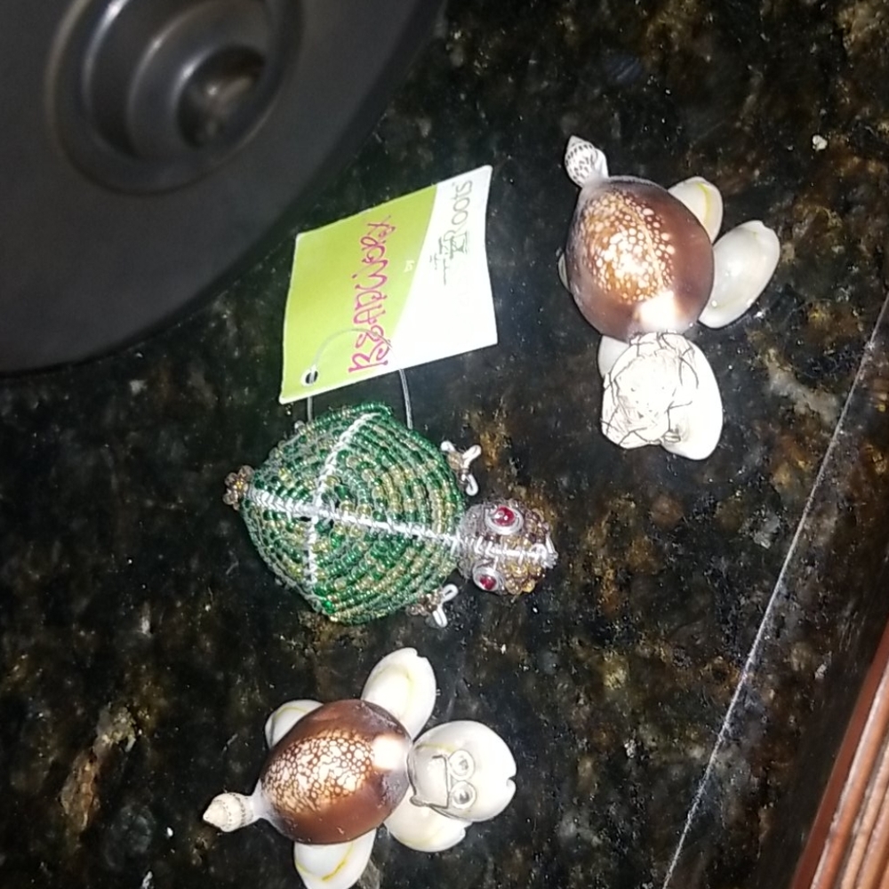 Decorative turtles - Picture 2 of 2